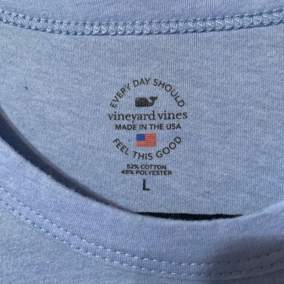 Women’s large Vineyard Vines shirt. GUC. - Picture 4 of 5